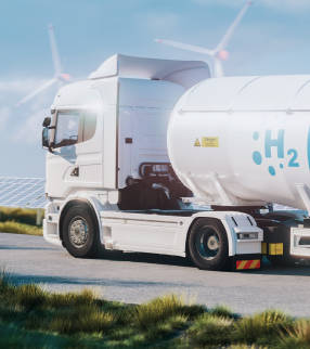 Hyundai Motor's hydrogen fuel cell system brand HTWO's Hydrogen energy storage transportation vehicle